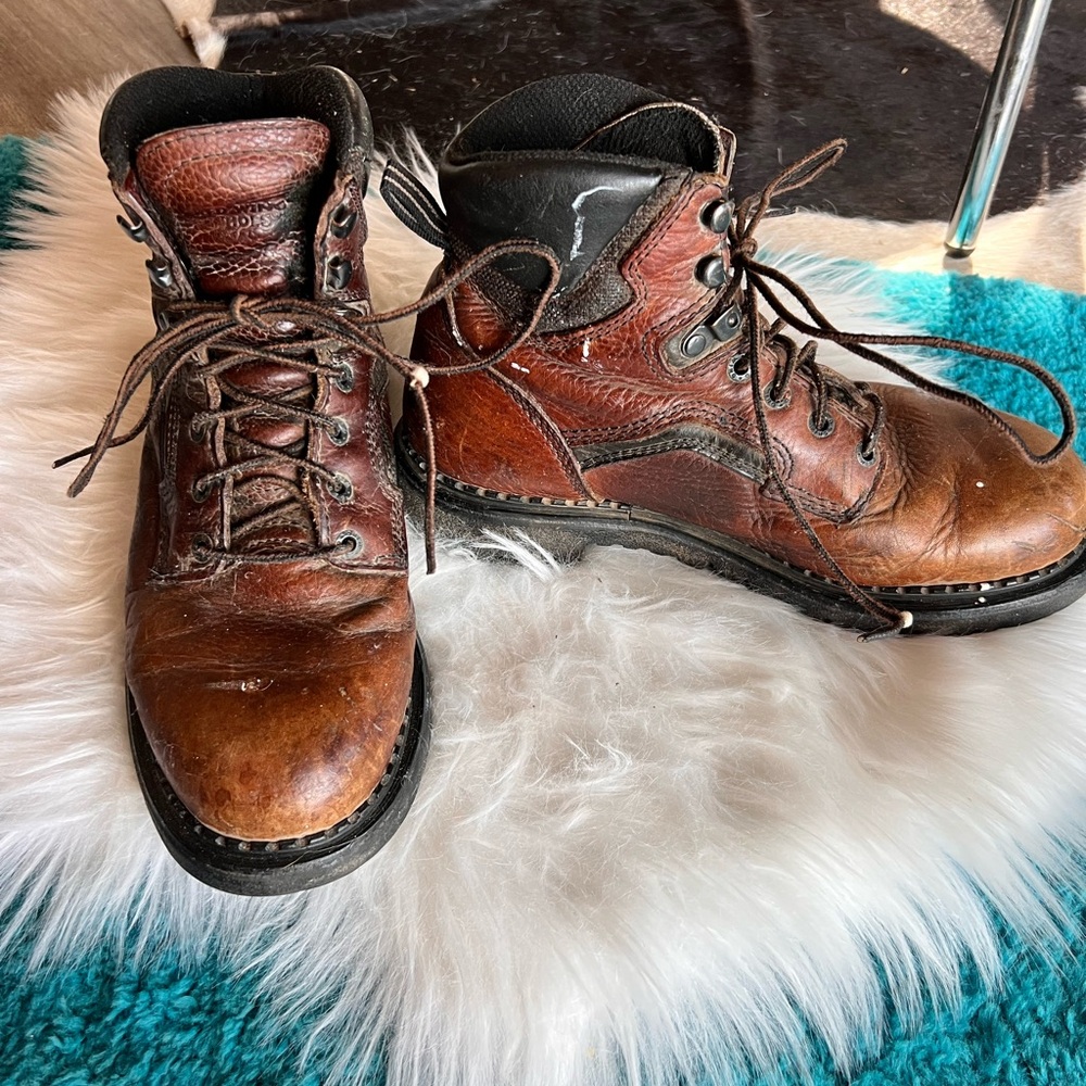 Red Wing EH steel toe waterproof leather work boots   size 8.5
